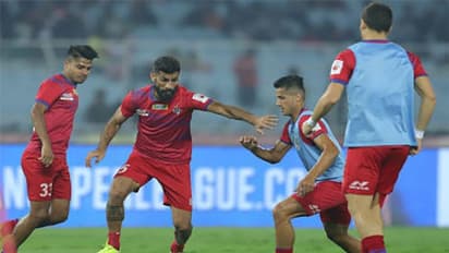 इंडियन सुपर लीग में कोलकाता और गोवा खिताब के दावेदार, जीतने वाली टीम बनाएगी यह खास रिकॉर्ड