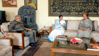 বিবাদ মেটাতে আলোচনাতেই ভরসা রাজ্যপালের, বললেন " মুখ্যমন্ত্রীর সঙ্গে বৈঠকে বরফ গলেছে"