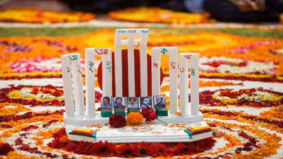 ২১ শে ফেব্রুয়ারি অন্তর্জাতিক মাতৃভাষা দিবস, রফিক-সেলাম-বরকতরা আজও লড়ছে বাংলা ভাষার দাবি-তে