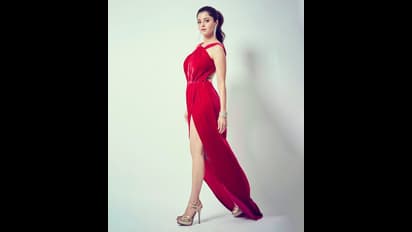 హాట్ లుక్స్ తో కవ్విస్తున్న మరో మిల్కి బ్యూటీ