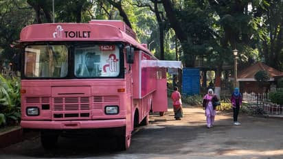 వాష్ రూమ్లుగా కదిలే బస్సులు.. ఓన్లీ ఫర్ వుమెన్ : పుణేలో వినూత్న ప్రయోగం