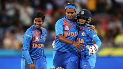 CBSE ಟಾಪರ್‌, ಐಎಎಫ್‌ ಕೆಲಸ, ಎಲ್ಲವನ್ನೂ ಬಿಟ್ಟು ಈಕೆ ಆಯ್ಕೆ ಮಾಡಿಕೊಂಡಿದ್ದು ಕ್ರಿಕೆಟ್‌!