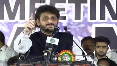 Delhi riots & hate speeches: Devendra Fadnavis wonders why no action against Waris Pathan