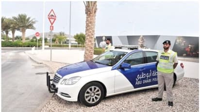 അബുദാബിയില്‍ കര്‍ശന നിയന്ത്രണം; തൊഴിലാളികളുടെ യാത്രയ്ക്ക് വിലക്ക്