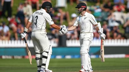 ஒரு அரைசதம் கூட இல்ல.. சொற்ப ரன்களுக்கு சுருண்ட இந்தியா.. சதத்தை நோக்கி வில்லியம்சன்.. வலுவான நிலையில் நியூசி