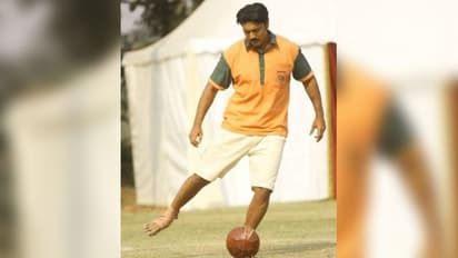 ফুটবল নিয়ে বেজায় ব্যস্ত দেব, প্রকাশ্যে এল কড়া অনুশীলনের ছবি