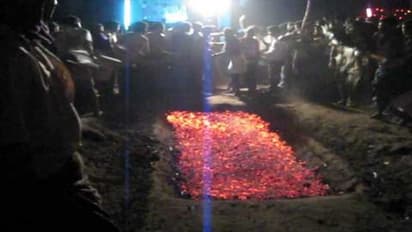 శివరాత్రి వేడుకల్లో అపశృతి... అగ్నిగుండంలో పడి ఆరుగురికి గాయాలు