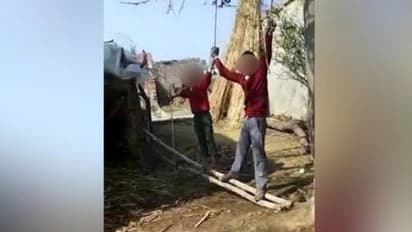 വീടിനുള്ളിൽ കയറിയെന്നാരോപിച്ച് വിദ്യാർഥികളെ മരത്തിൽ കെട്ടിയിട്ട് മർദ്ദിച്ചു