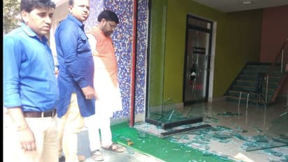 অনুষ্ঠানের অনুমতি না মেলায় রেস্তারাঁয় ভাঙচুর-গুলি, অভিযুক্ত তৃণমূল কাউন্সিলর