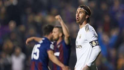 করোনাভাইরাসের কেড়ে নিল প্রাক্তন প্রেসিডেন্ট-কে, অন্ধকারে গ্যালাকটিকো