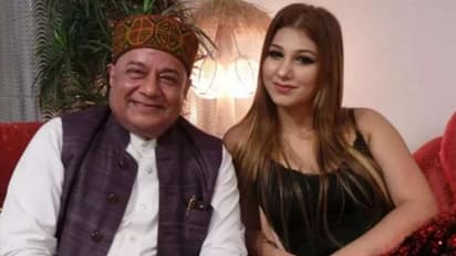 Anup Jalota as 'Satya Sai Baba', looks pretty similar to South Indian godman