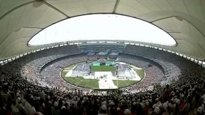 டெஸ்ட் போட்டிகளில் கவாஸ்வர் "10,000 ரன்களை" கடந்தது இங்கே தான்பா..! அதுமட்டுமா... உள்ளே பாருங்க..!