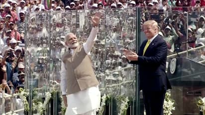 গুজরাতে করোনাভাইরাস মহামারির জন্য দায়ী ট্রাম্প, তুঙ্গে রাজনৈতিক তরজা