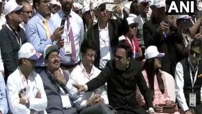 నమస్తే ట్రంప్ ఈవెంట్: మొతేరాలో మెరిసిన సౌరవ్ గంగూలీ