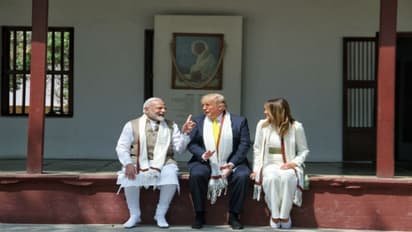 পরিবারতন্ত্রের প্রশংসায় মোদী, গাইলেন মেলানিয়া থেকে ইভাঙ্কার গুণগান