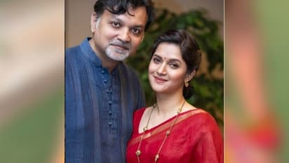 'বলো না শ্যালিকা তারে', ঢাকায় গিয়ে আড্ডা-গল্পে মাতলেন সৃজিত