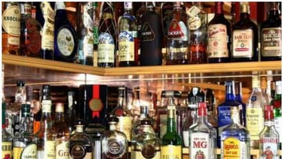 മാഹിയിൽ നിന്ന് ഇനി മദ്യം കിട്ടില്ല, ആധാർ നിർബന്ധമാക്കി