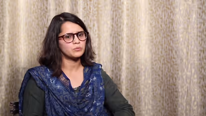 ಪತಿಯ ಸಹಕಾರ, ತ್ಯಾಗ, IAS ಅಧಿಕಾರಿಯಾಗೋ ಕನಸು, ನನಸು