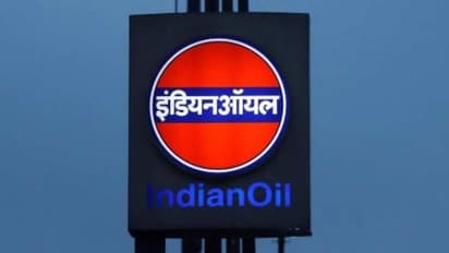 എല്ലാ ജില്ലകളിലും ഇലക്ട്രിക് ചാര്ജ്ജിംഗ് കേന്ദ്രങ്ങള്, 200 സിഎന്ജി സ്റ്റേഷനുകള്: വന് പദ്ധതിയുമായി ഐഒസി