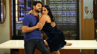 ஸ்ரீகாந்த் படத்திற்காக 1000 சிகரெட்டை ஊதி தள்ளிய நடிகை! வைரலாகும் புகைப்படம்!