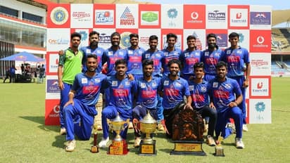 എയർ ഇന്ത്യ എക്സ്പ്രസ് കേരള കോളേജ് പ്രീമിയർ ലീഗ് കിരീടം തൃശ്ശൂര് സെന്റ് തോമസ് കോളേജിന്