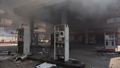 ఢిల్లీలో అల్లర్లు: 9కి పెరిగిన మృతుల సంఖ్య, ఎన్డీటీవీ రిపోర్టర్లపై దాడి