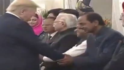 ట్రంప్తో చేయి కలిపిన కేసీఆర్, కాసేపు ముచ్చట్లు