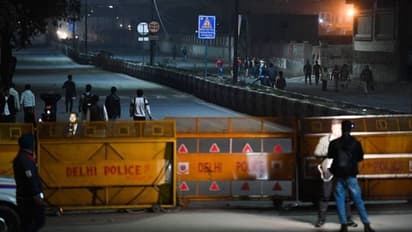 ദില്ലിയില് സമാധാനം പുനഃസ്ഥാപിക്കൂ, ഞങ്ങള്ക്ക് പരീക്ഷയെഴുതണം; അമിത്ഷായോട് പത്താംക്ലാസുകാരന്റെ അപേക്ഷ