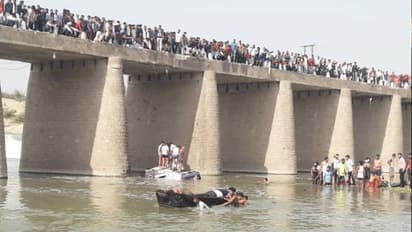 రాజస్థాన్‌లో ఘోర ప్రమాదం: నదిలో పడ్డ పెళ్లి బస్సు, 24 మంది మృతి