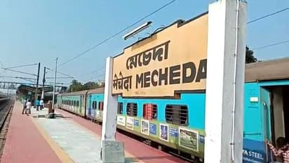 ট্রেনে ট্রাভেল ব্যাগে যুবকের দেহ,  'জরুরি  ডাক' দিলেন সাফাইকর্মীরা