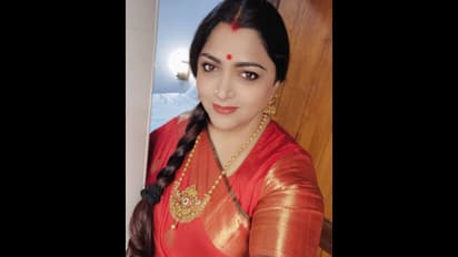 நடிகை குஷ்புவா இது?... 14 வயதில் எப்படி இருந்திருக்காங்க பாருங்க... அவரே வெளியிட்ட அசத்தல் போட்டோ...!