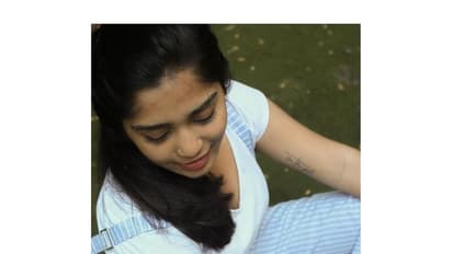 96 பட காதலி கவுரிக்கு நிச்சயமாச்சு... பிரபல ஹீரோயின்களுக்கு நிம்மதி போச்சு..!