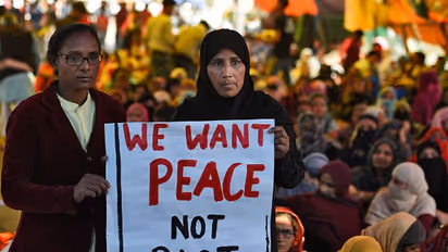 പൗരത്വ നിയമ ഭേദഗതി; സമരമുഖത്തെ സ്ത്രീ പോരാട്ടം