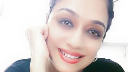 பீட்சாவால் வந்த அக்கப்போரு... மொட்டை மாடி நடிகைக்கு குவிந்த ஆபாச அழைப்புகள்...!