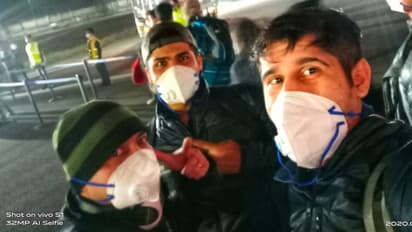 ಕೊರೋನಾ ಭೀತಿ : ಭಾರತಕ್ಕೆ ಬಂದ ಕಾರವಾರದ ಯುವಕ