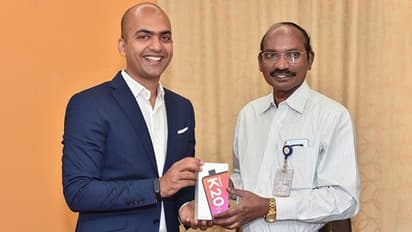 ইসরোর সঙ্গে গাঁটছড়া রেডমি-র, নাভআইসি  প্রযুক্তি এবার  স্মার্টফোনে