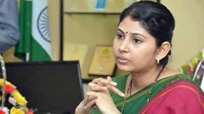 ఆ సమయంలో ఎలా రక్షించుకోవాలో ఆలోచించా: సీనియర్ ఐఎఎస్ స్మితా సభర్వాల్