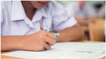 ദില്ലിയിലെ പത്ത്, പ്ലസ് ടു പരീക്ഷകൾ മാറ്റമില്ല, സുരക്ഷയൊരുക്കാന്‍ കോടതി നിര്‍ദ്ദേശം