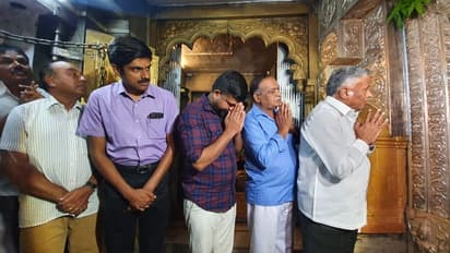 ಚಾಮುಂಡಿ ಬೆಟ್ಟದಲ್ಲಿ ಸಚಿವ, ಸಂಸದರು..! ಇಲ್ಲಿವೆ ಫೋಟೋಸ್