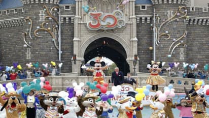 Want to fly to Disney? You can go to all 12 parks for $110,000; Details here