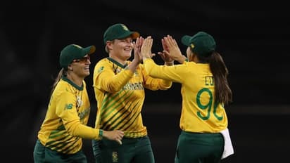 కరోనా లాక్ డౌన్... ఆగిన మహిళా క్రికెటర్ పెళ్లి