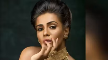 ஆபாச வெப்சைட்டில் நிர்வாண போட்டோஸ்... கொஞ்சம் கூட சொரணை இல்லாமல் மீரா மிதுன் செய்த காரியம்...!