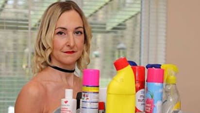 നഗ്നയായി വീട് വൃത്തിയാക്കി കൊടുക്കുക, ഈ വീട്ടമ്മയ്ക്ക് ഒരു മണിക്കൂറിന് കിട്ടുന്ന തുക 8000 രൂപ