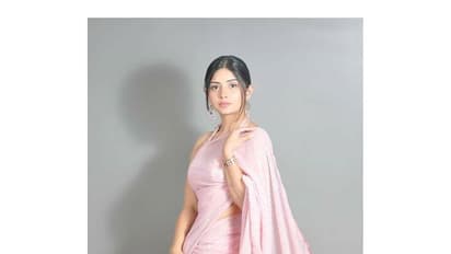 காஷ்மீர் ஆப்பிளை தோற்கடிக்கும் பிங்க் பியூட்டி... புடவையோ, மார்டன் டிரஸோ... எதில் பார்த்தாலும் தூக்கல் அழகு...