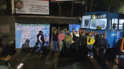 পুরভোটের আগে বিজেপির ট্রেন 'উপহার', 'মুখ বাঁচাতে' বাস পরিষেবা মমতার সরকারের