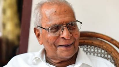 സിപിഐയും സിപിഎമ്മും ലയിക്കണമെന്ന് മുതിർന്ന നേതാവ് എംഎം ലോറൻസ്