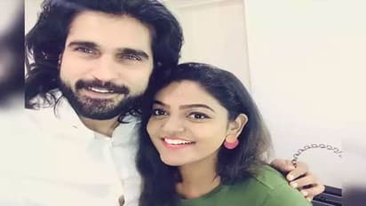 సినిమా ఛాన్స్ కొట్టేసిన వంటలక్క.. ఫోటోలతో హల్చల్!