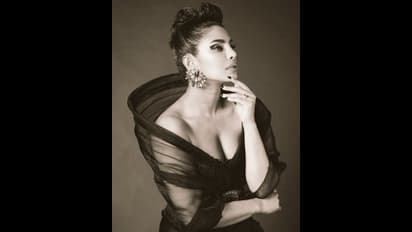 করোনা ভাইরাসের কারণে ওলট-পালট প্রিয়াঙ্কার জীবন, ভিডিও পোস্টে হতাশ গ্লোবাল গার্ল