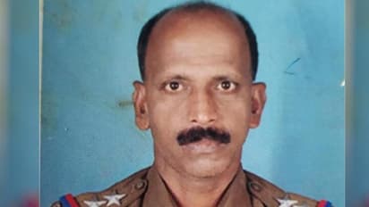 ഒരുകോടി നഷ്ടപരിഹാരത്തിന് പിന്നാലെ കളിയിക്കാവിളയില് കൊല്ലപ്പെട്ട പൊലീസുകാരന്റെ മകള്ക്ക് സര്ക്കാര് ജോലി