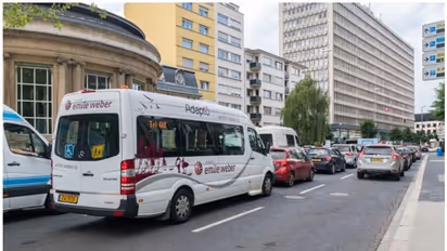 പൊതു​ഗതാ​ഗതം സൗജന്യമാക്കി ഒരു രാജ്യം ...